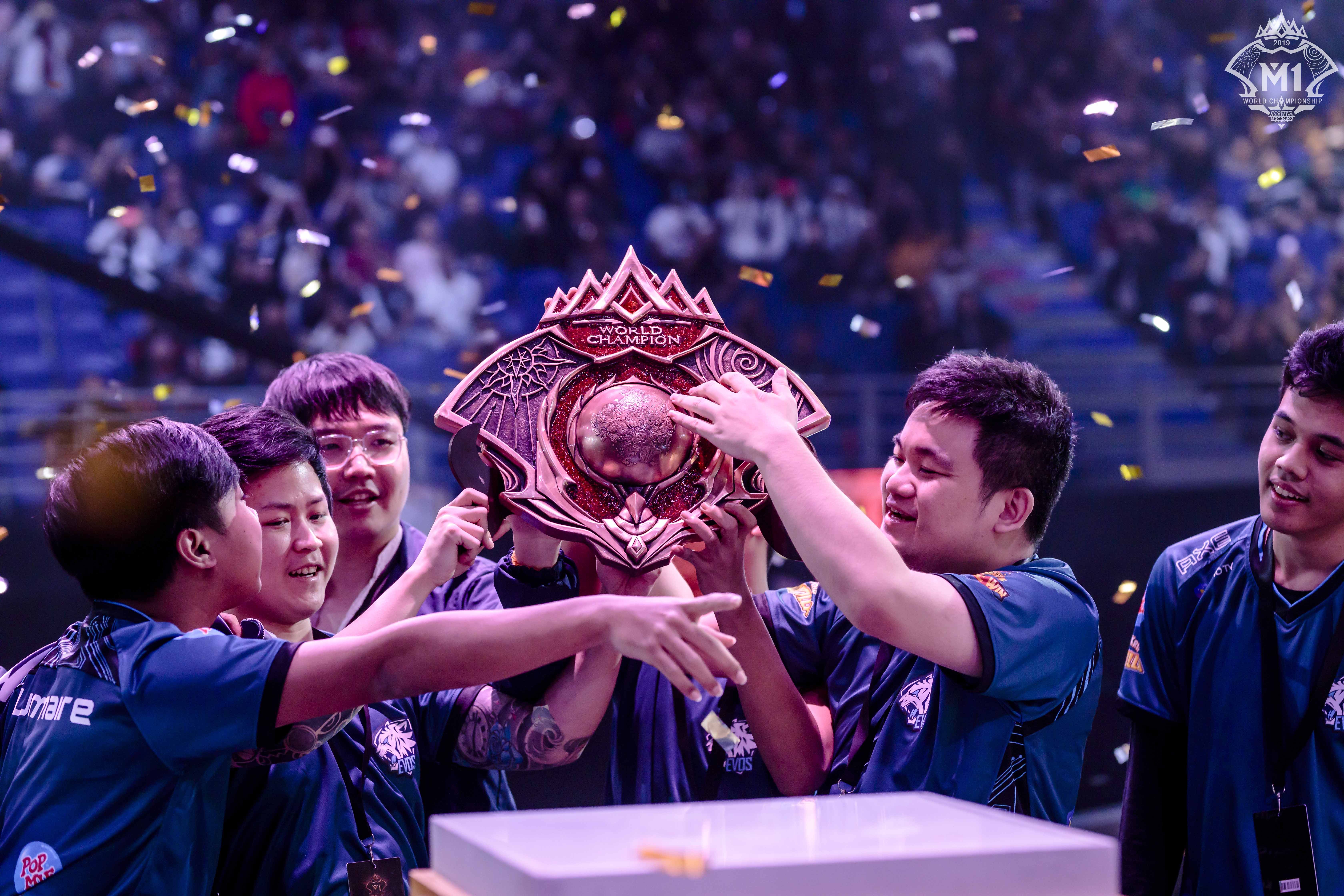 王者荣耀战队状态火热，誓夺总冠军的简单介绍