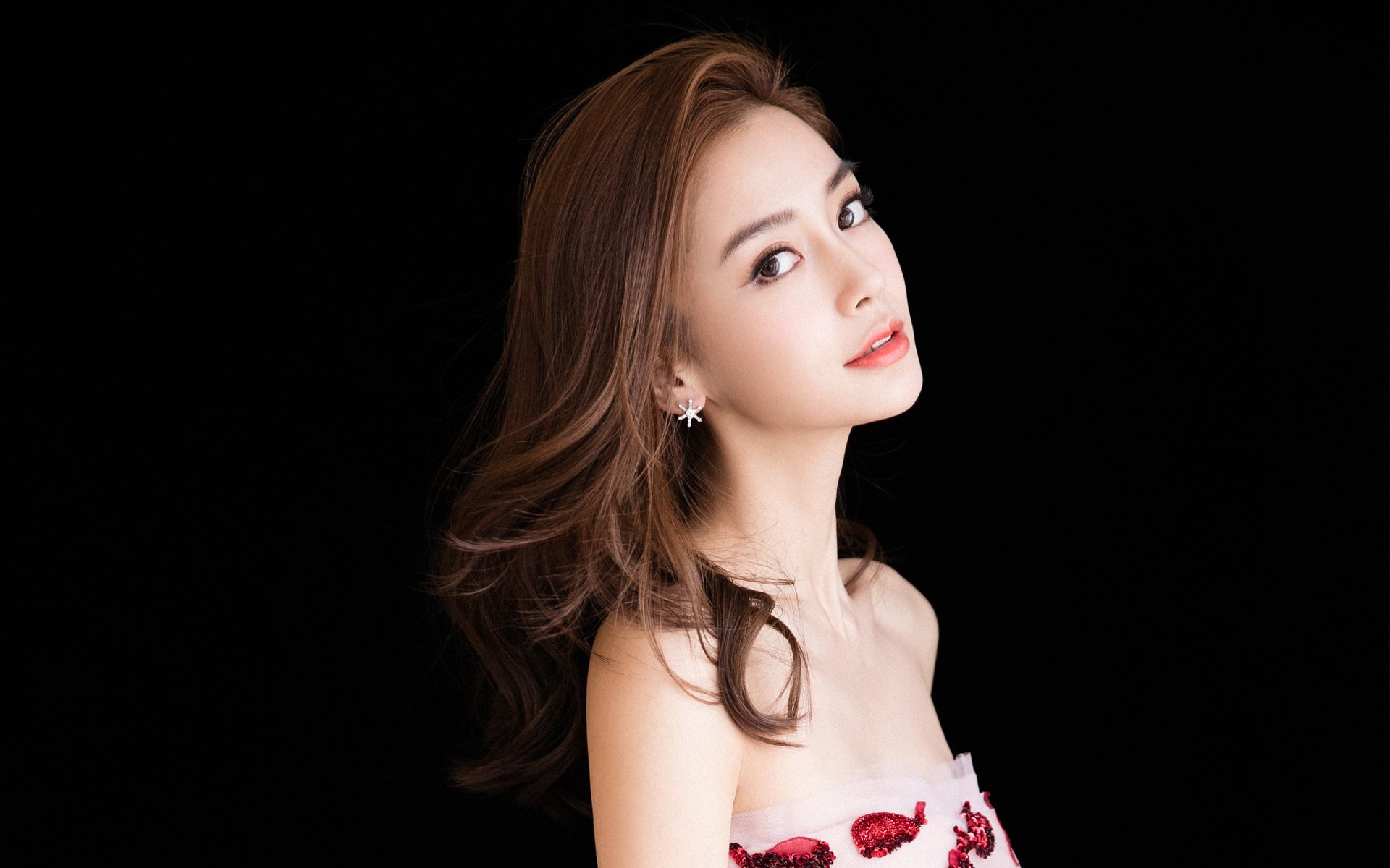 虚拟交锋，库里三分风暴助灰熊稳稳拿下浙江，关键先生再度定义胜利