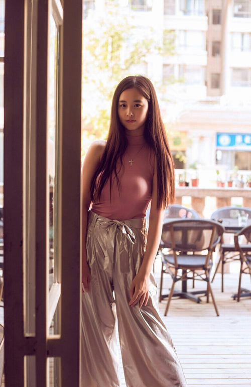 闪电刺穿紫金盾，当福克斯在跨洋对决中重新定义攻防